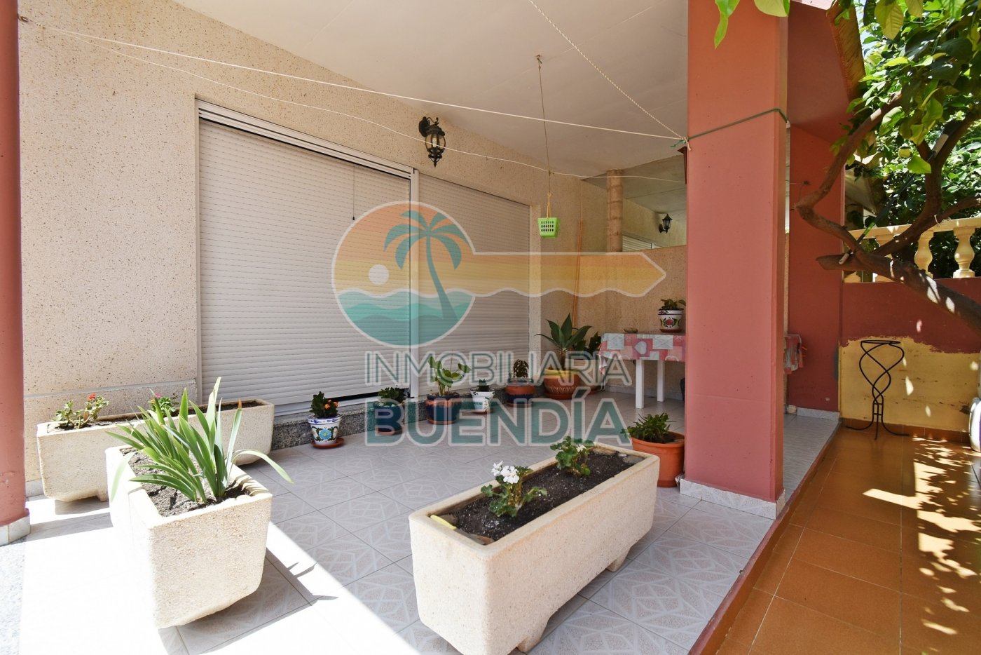 SPACIOUS TOWNHOUSE IN CAÑADA DE GALLEGO