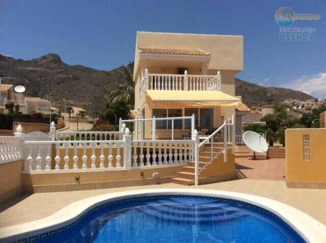 BEAUTIFUL VILLA WITH PRIVATE POOL AND BASEMENT IN BOLNUEVO