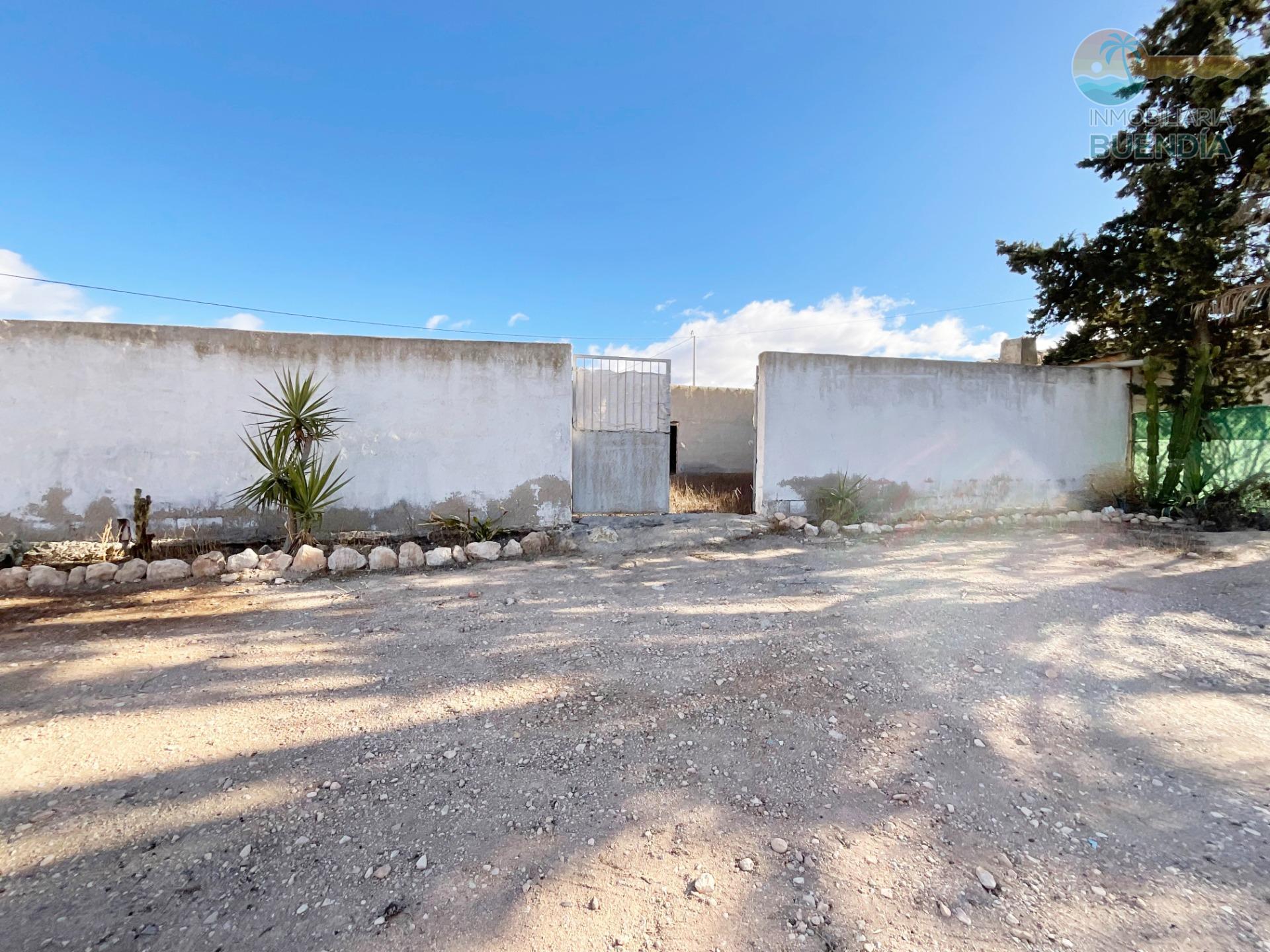 TERRENO RUSTICO CON AMPLIO ALMACEN EN EL CONDADO DE ALHAMA