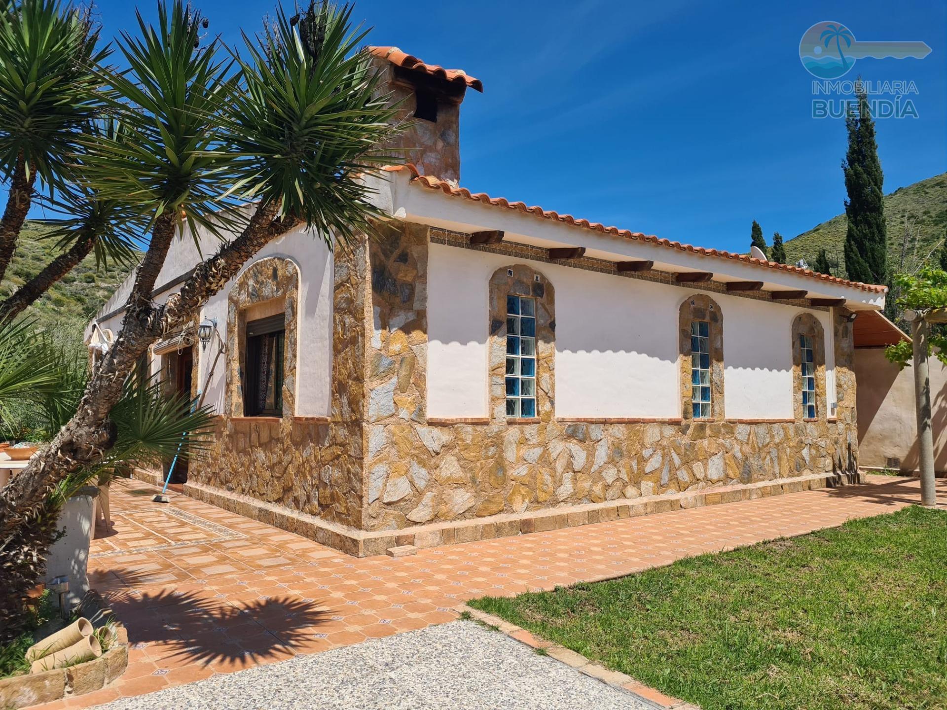 MERVEILLEUSE MAISON RURALE À LA RAMBLA DE EL CAÑAR AVEC PISCINE ET GRAND TERRAIN