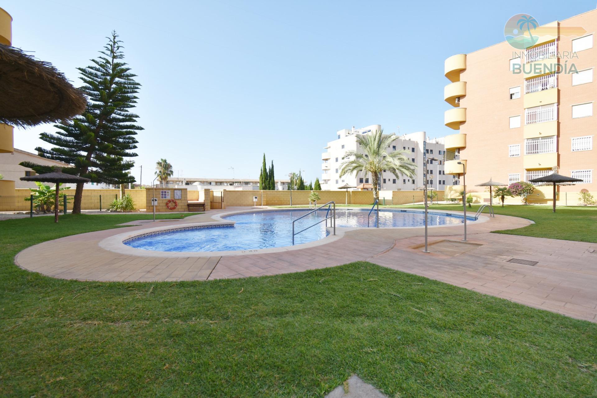 CHARMING APARTMENT IN A RESIDENTIAL COMPLEX WITH POOL IN PUERTO DE MAZARRÓN