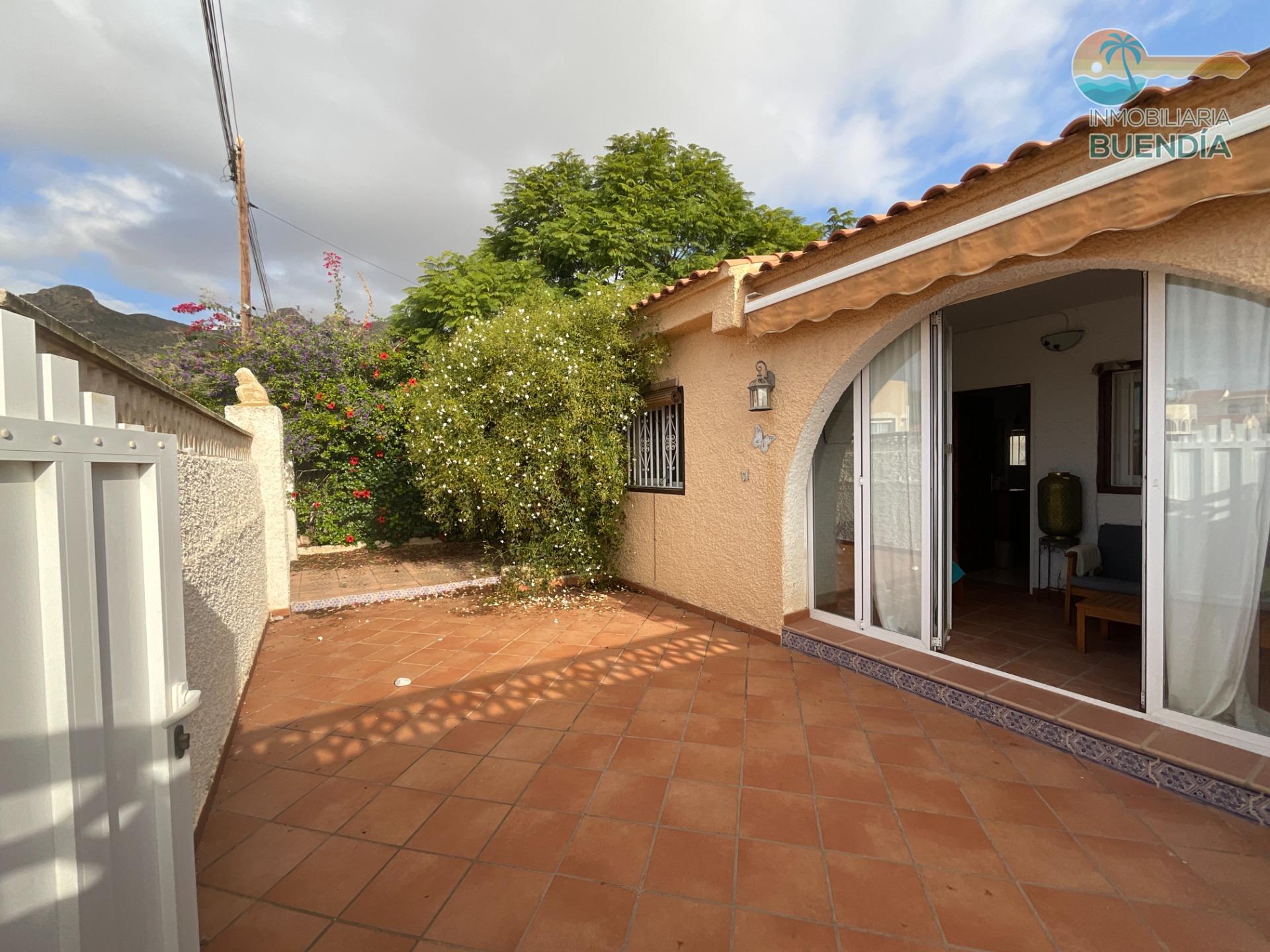 CASA INDEPENDIENTE EN PLANTA BAJA EN BOLNUEVO CON PISCINA PRIVADA