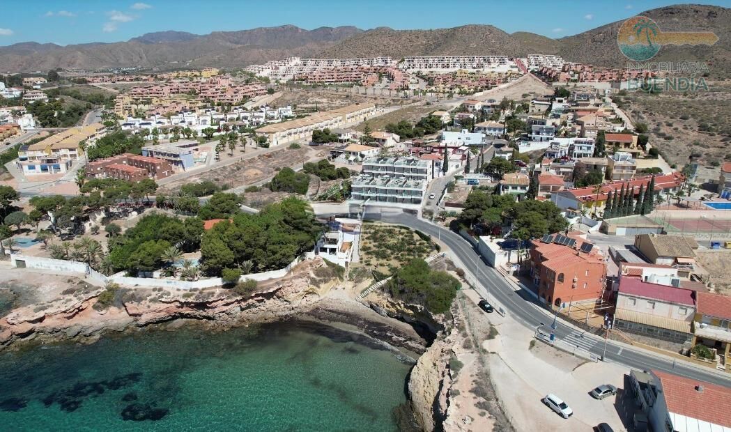 EXCLUSIVOS APARTAMENTOS EN PLANTA BAJA DE OBRA NUEVA EN ISLA PLANA FRENTE AL MAR