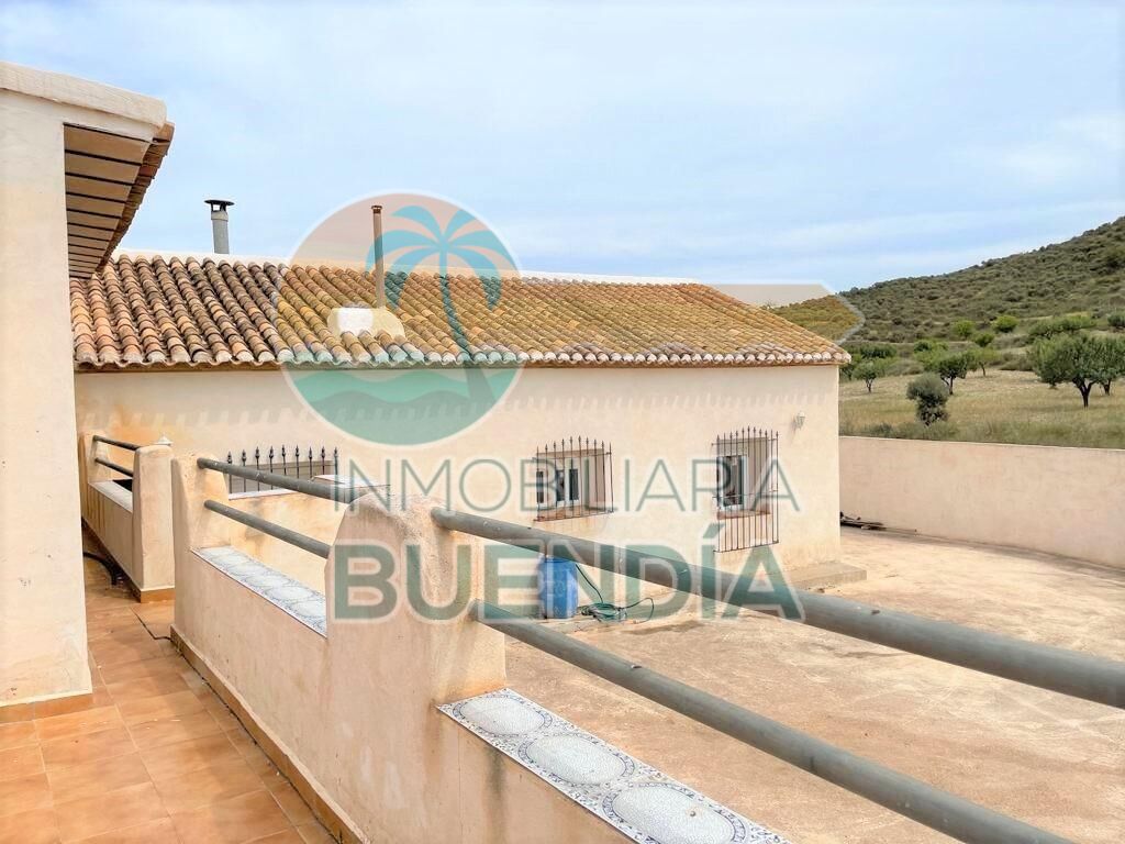 CASA RURAL REFORMADA CON TERRENO EN LA ZONA  LOS PUERTOS DE SANTA BARBARA